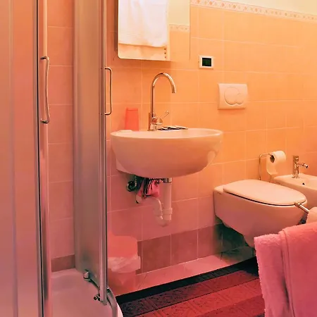 Locazione Turistica Cavour Apartament Bellagio